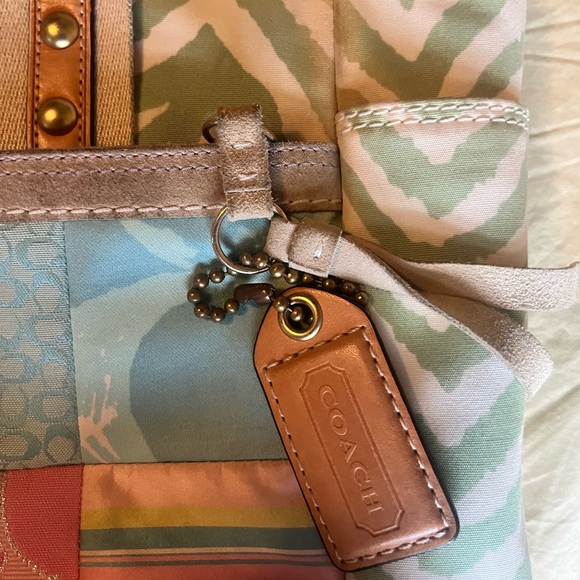 COACH patchwork purse - Picture 4 of 6